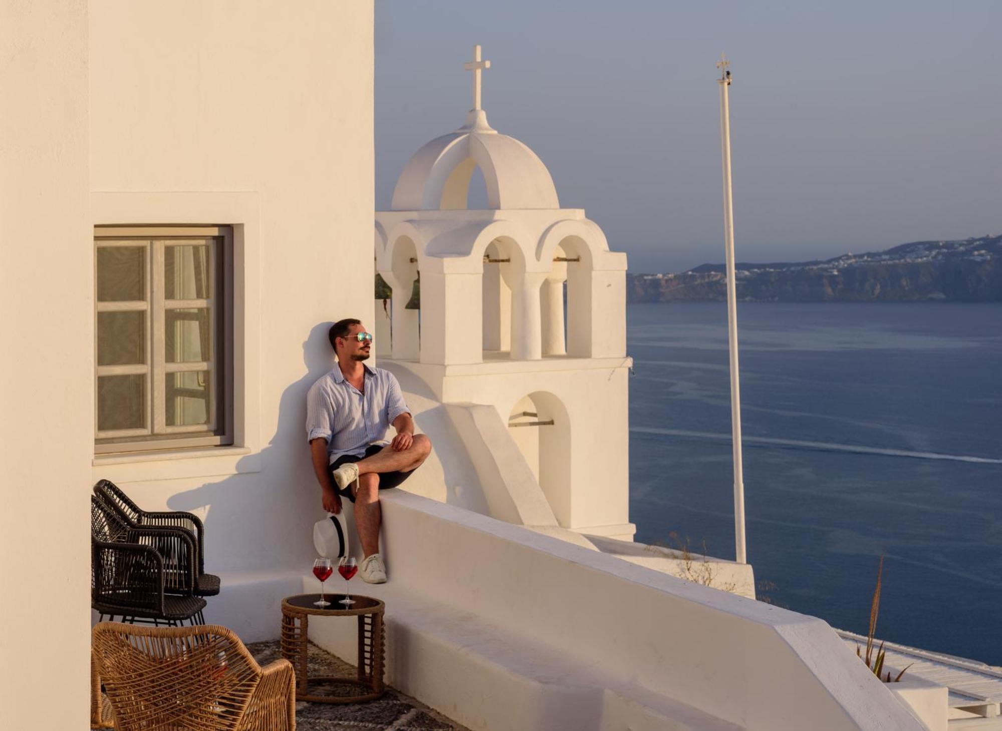 Anemos Family Suites Fira  Eksteriør bilde